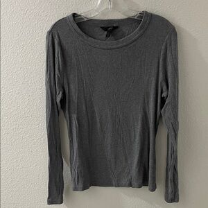 Women’s size large Banana Republic long sleeve t shirt
